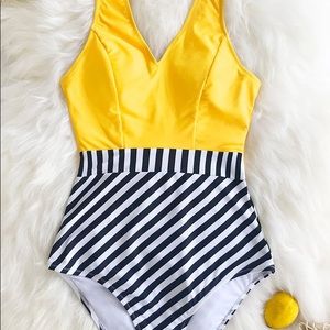 One piece two tone bathing suit